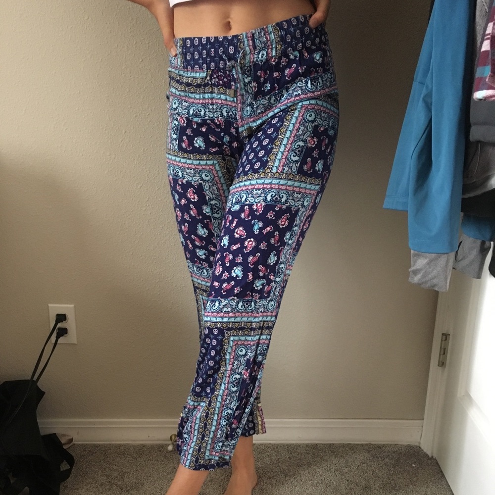 Fun breezy crop pants